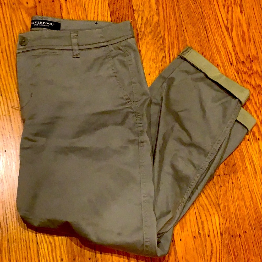 Green Crop Pants